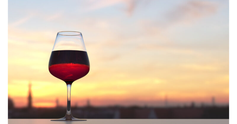 亜硫酸塩(酸化防止剤)がワインに添加されていることの影響を、研究論文からみる